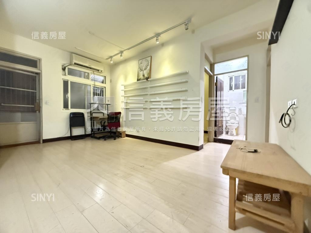 秀朗捷運亮麗三樓房屋室內格局與周邊環境