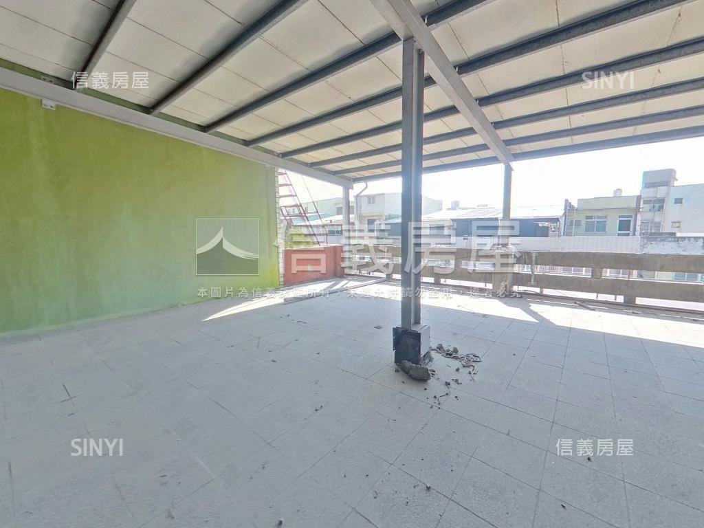 近捷運角間雙店面房屋室內格局與周邊環境