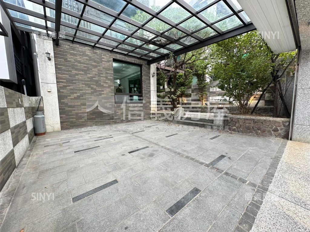 愛迪生游泳池別墅房屋室內格局與周邊環境