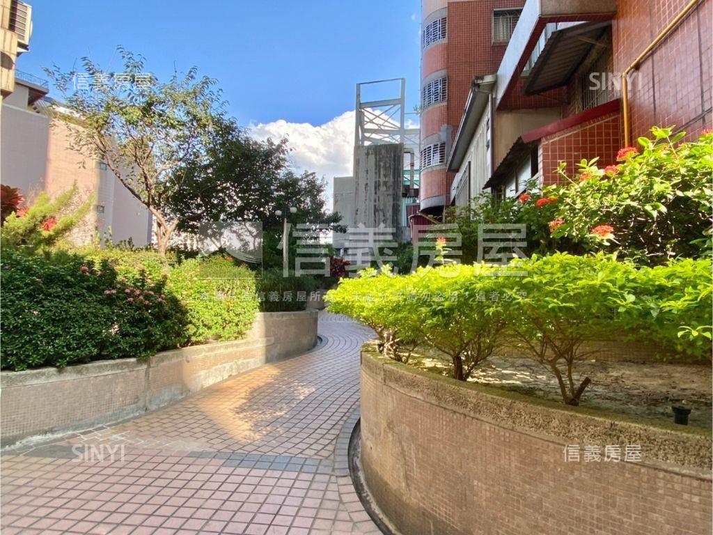 ｌａｌａｐｏｒｔ三房車位房屋室內格局與周邊環境