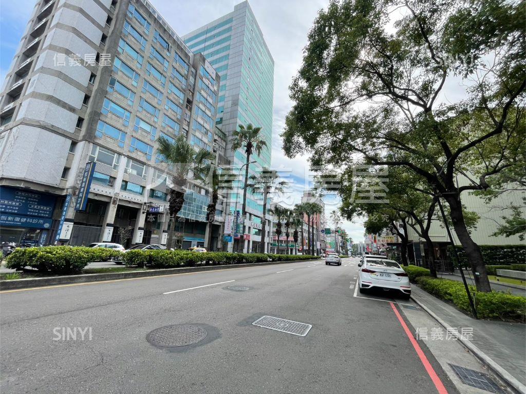 忠明路電梯六套房屋室內格局與周邊環境