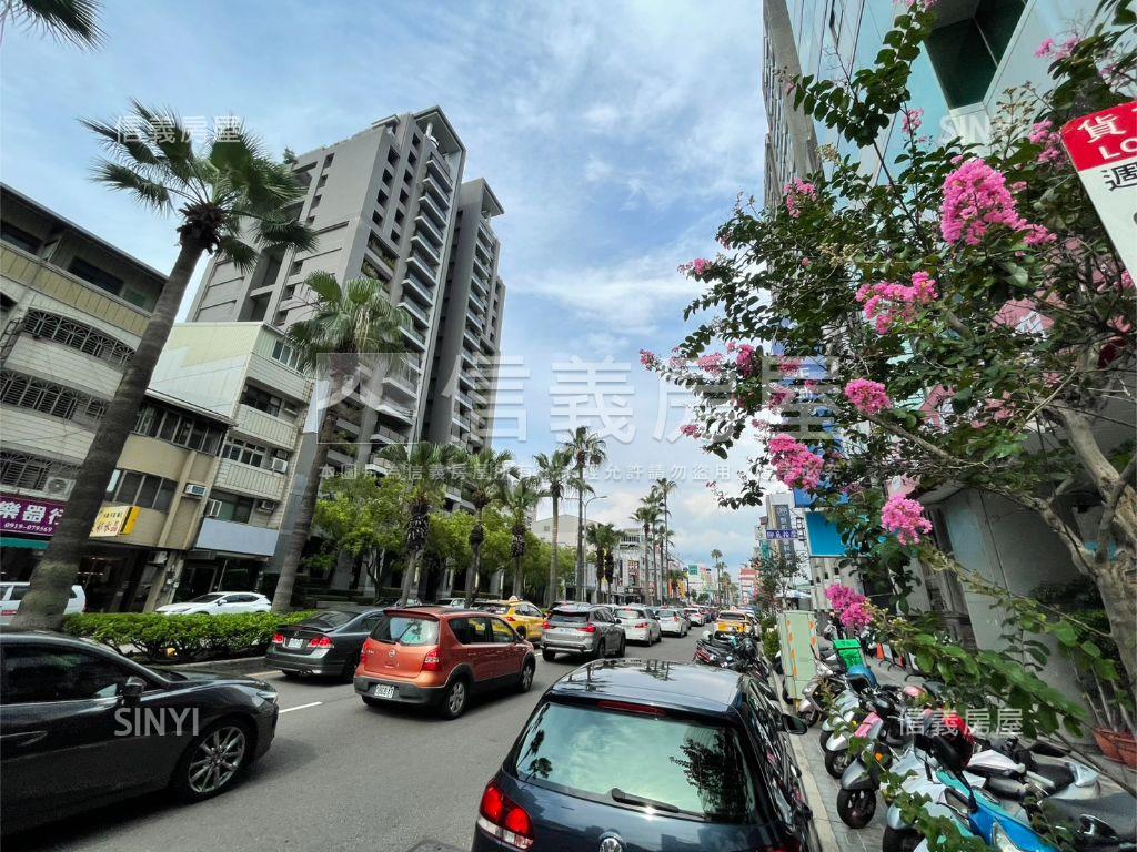 忠明路電梯六套房屋室內格局與周邊環境