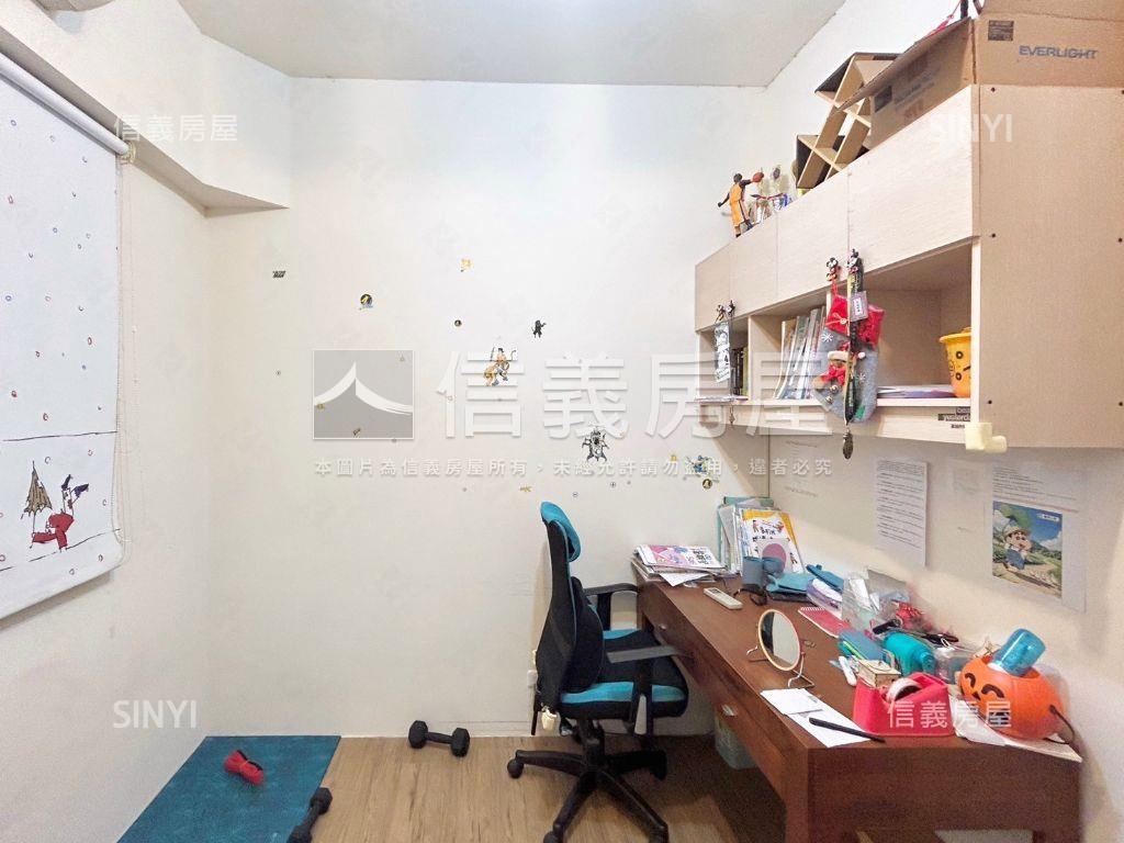 河岸第一排大河戀四房房屋室內格局與周邊環境