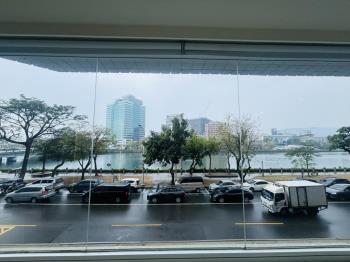 愛河首排。豪景大坪店霸