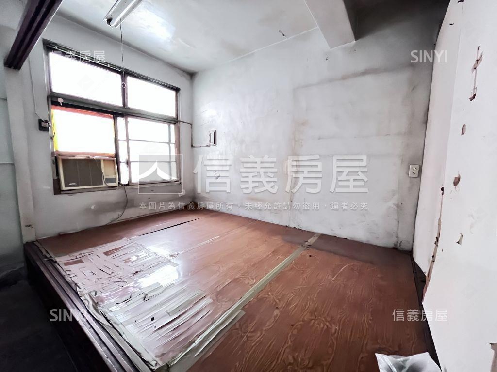 瑞隆商圈稀有巷弄透天房屋室內格局與周邊環境