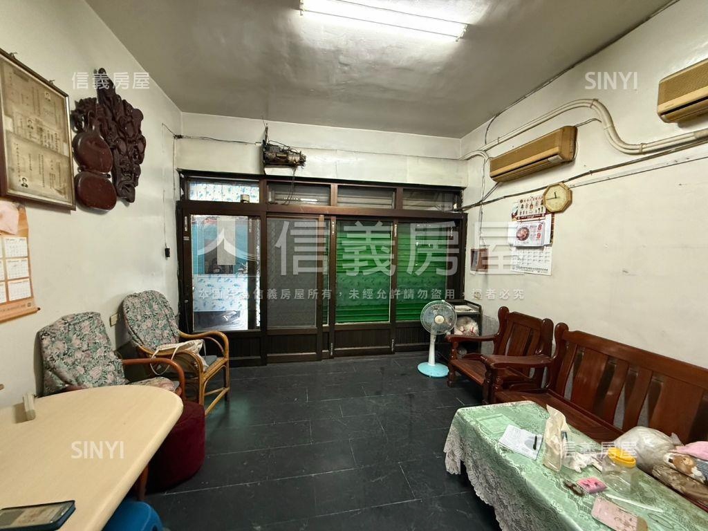 近輕軌優質透天房屋室內格局與周邊環境
