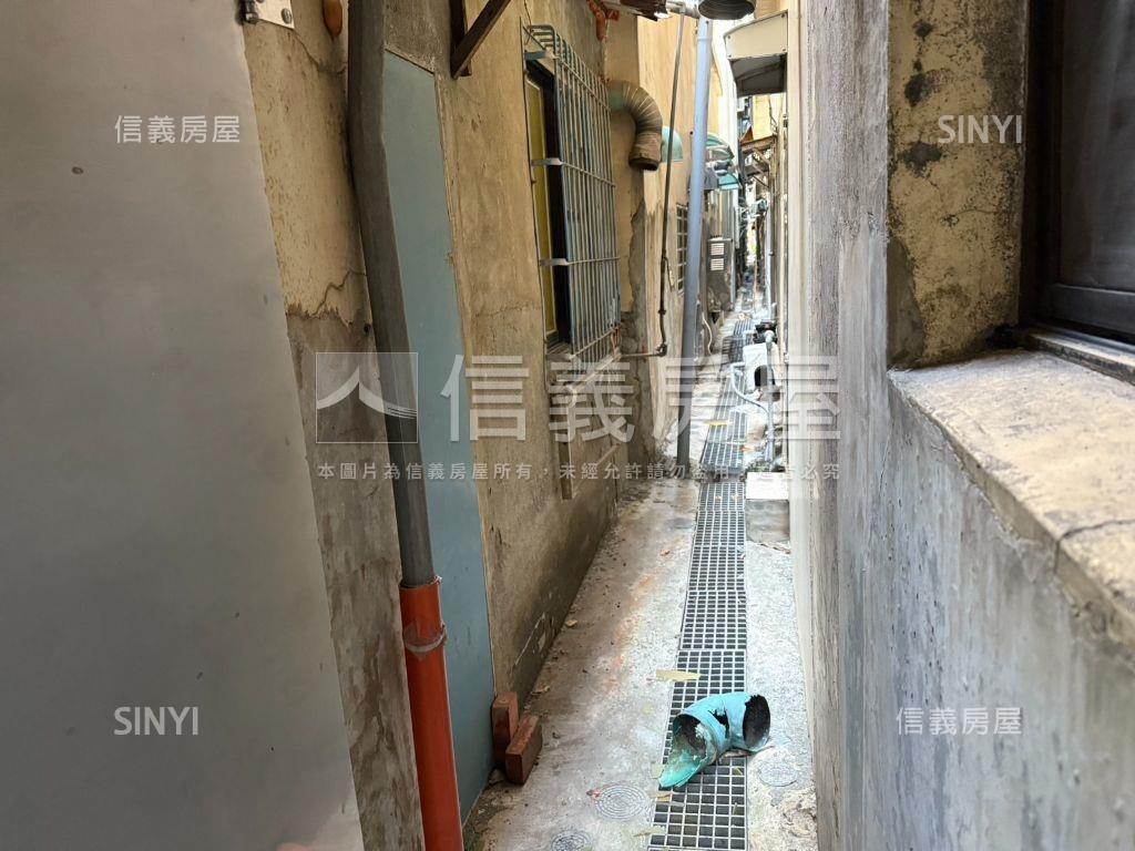 近輕軌優質透天房屋室內格局與周邊環境