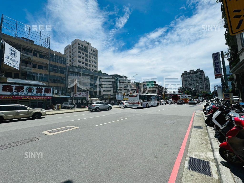 新婚成家Ｂ７快來賞屋呀房屋室內格局與周邊環境