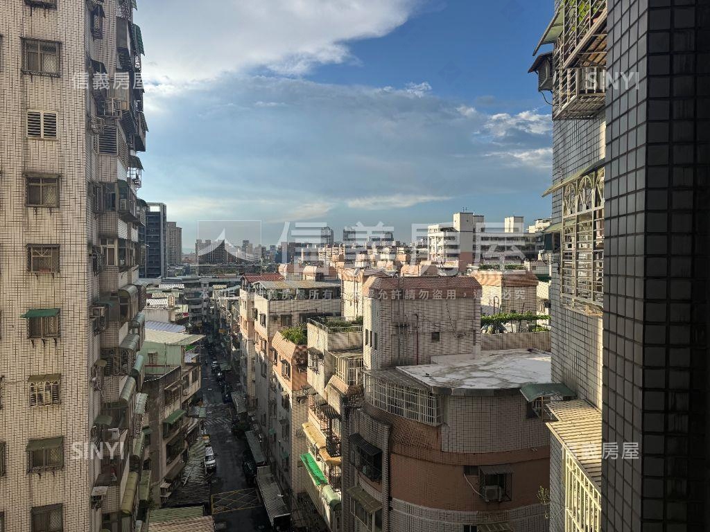 龍鎮温馨漂亮美三房房屋室內格局與周邊環境