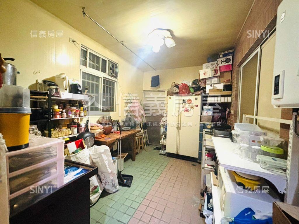 忠孝四面採光好屋房屋室內格局與周邊環境