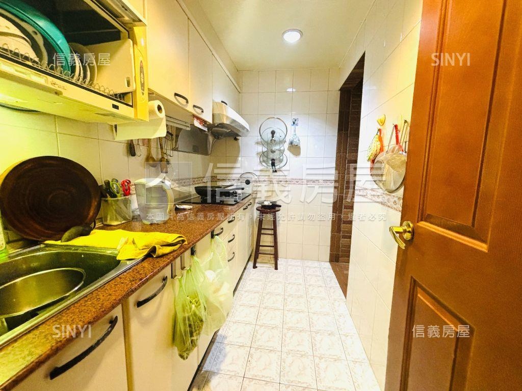 忠孝四面採光好屋房屋室內格局與周邊環境