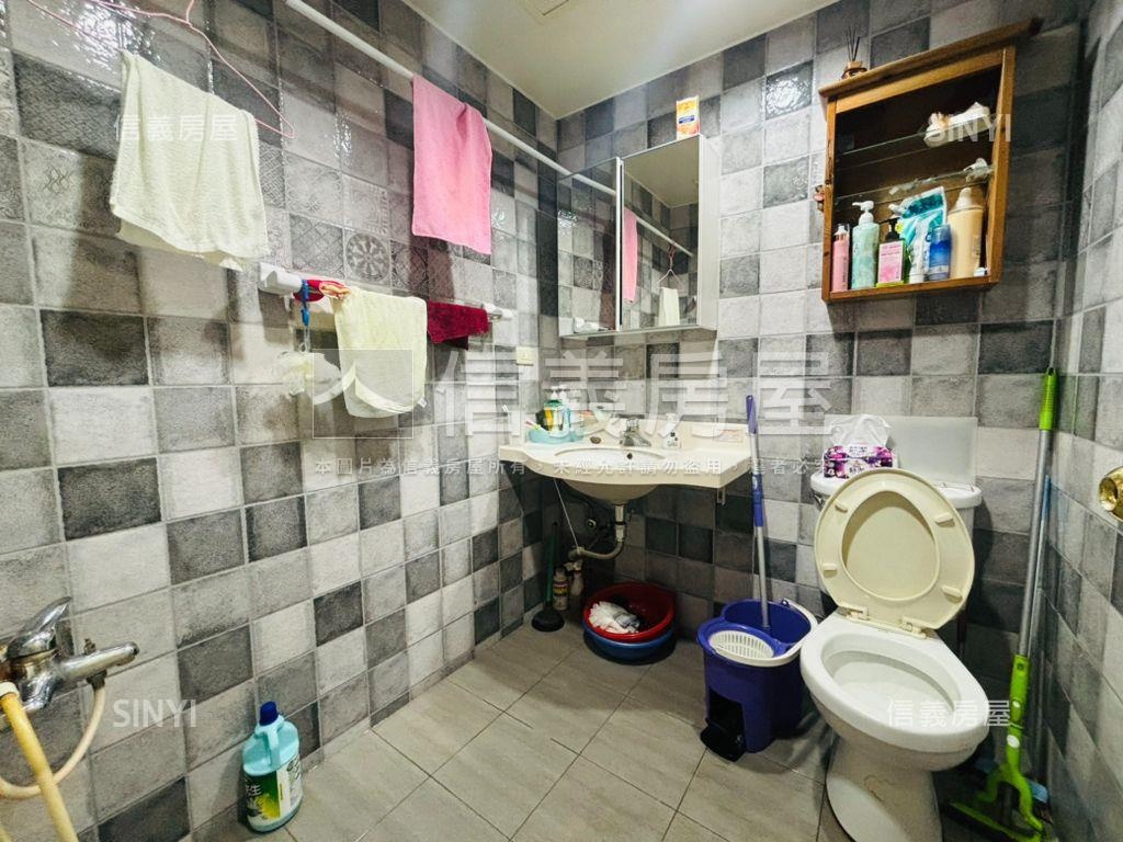 忠孝四面採光好屋房屋室內格局與周邊環境