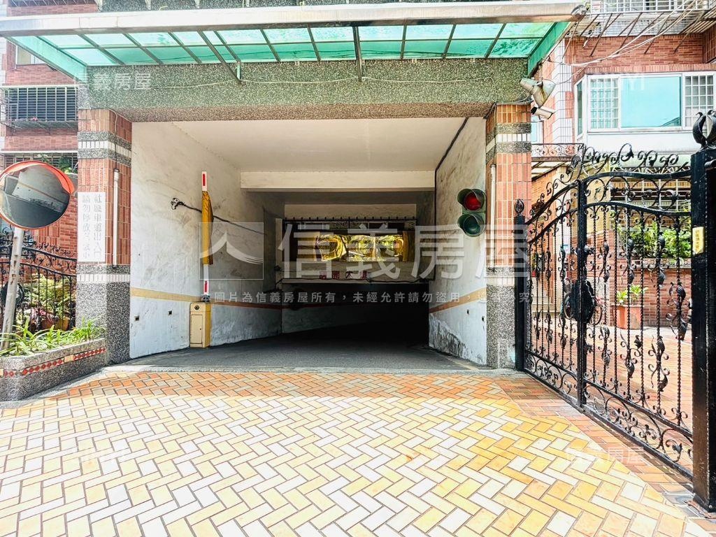 忠孝四面採光好屋房屋室內格局與周邊環境