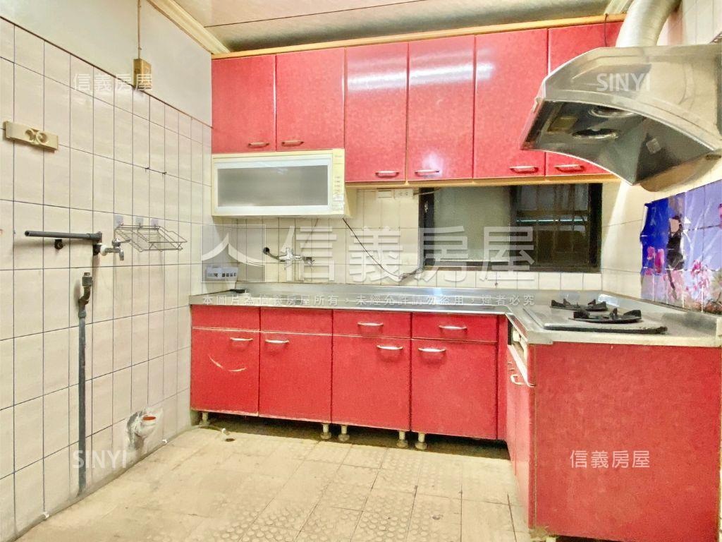 ✶低總價透天店面✶房屋室內格局與周邊環境