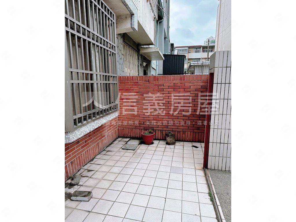 近水湳及捷運站透天房屋室內格局與周邊環境