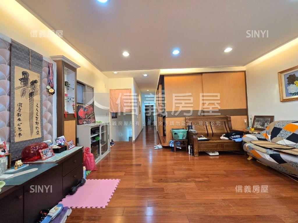 未來Ｇ９夜市臨路透天店面房屋室內格局與周邊環境