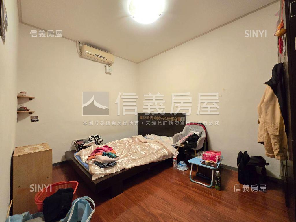 未來Ｇ９夜市臨路透天店面房屋室內格局與周邊環境