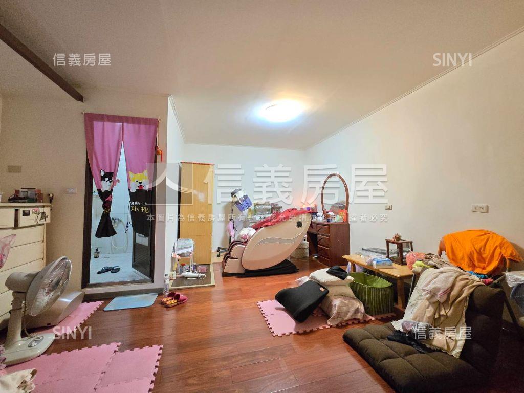 未來Ｇ９夜市臨路透天店面房屋室內格局與周邊環境