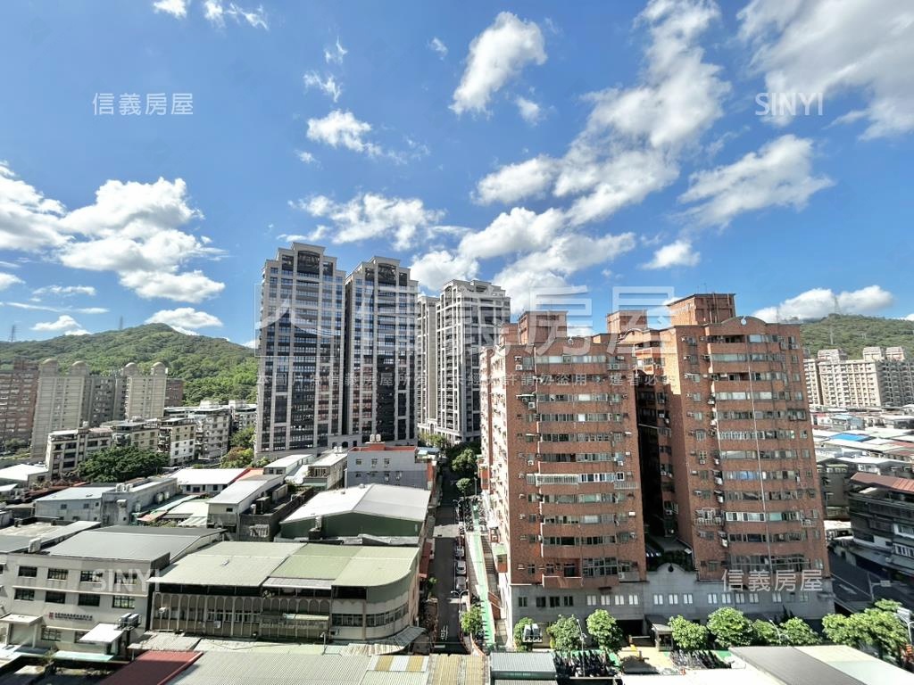 鳳翔高樓採光前後陽台房屋室內格局與周邊環境