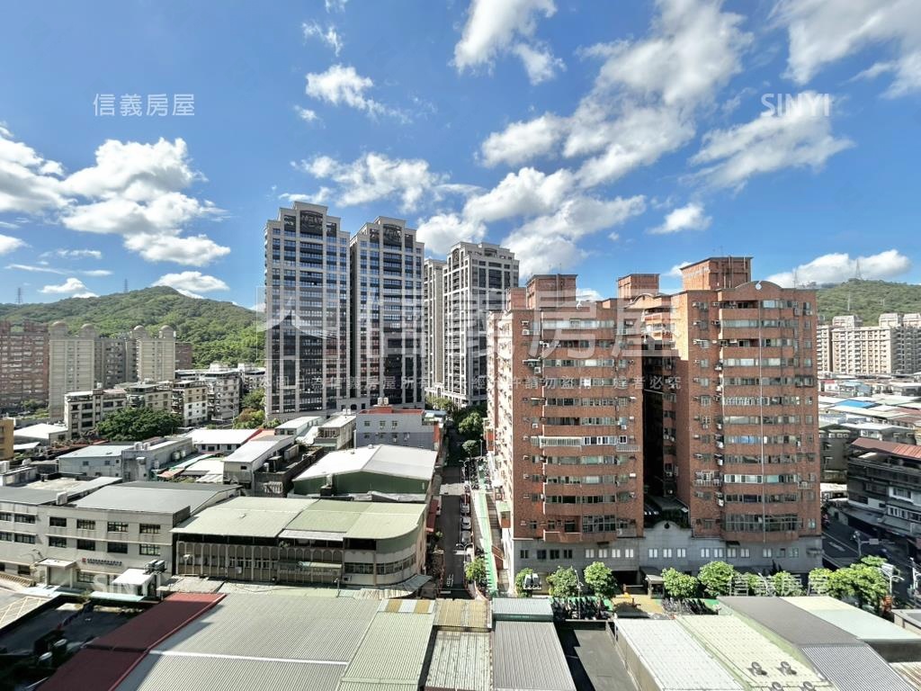 鳳翔高樓採光前後陽台房屋室內格局與周邊環境