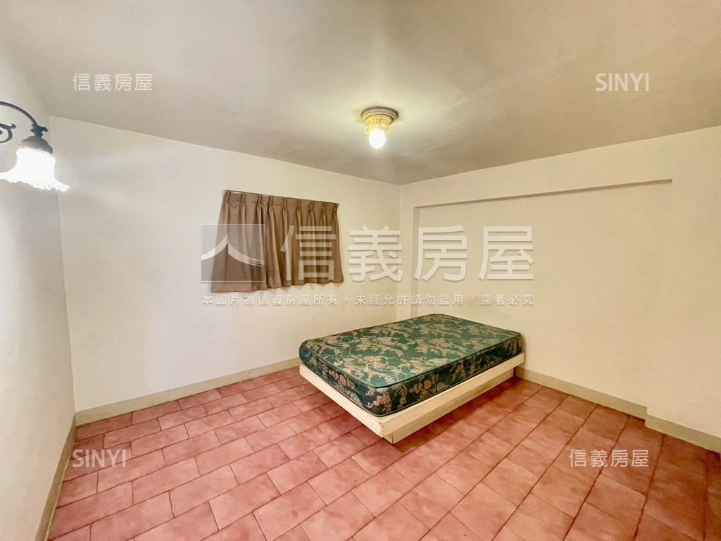 美術館內惟公寓一樓房屋室內格局與周邊環境