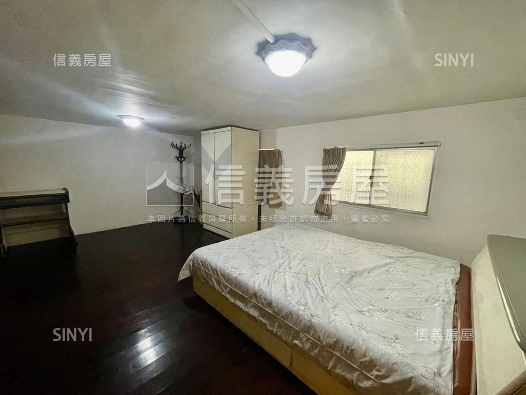 美術館內惟公寓一樓房屋室內格局與周邊環境