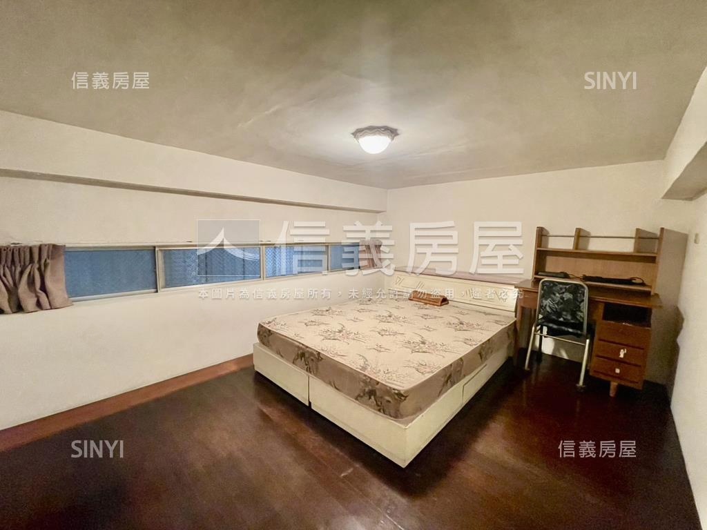 美術館內惟公寓一樓房屋室內格局與周邊環境