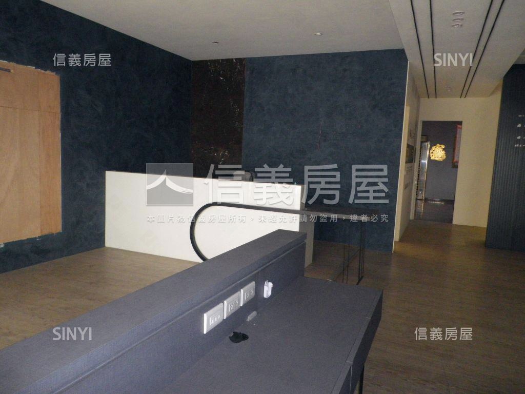 文化中心光華路三角窗透店房屋室內格局與周邊環境