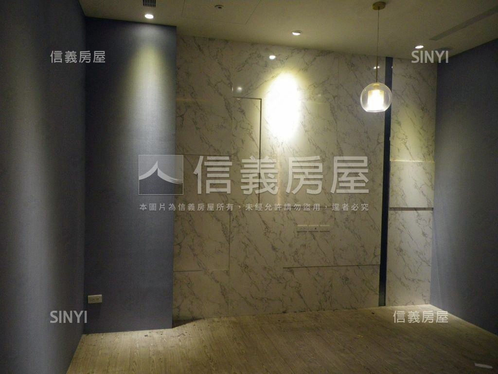 文化中心光華路三角窗透店房屋室內格局與周邊環境