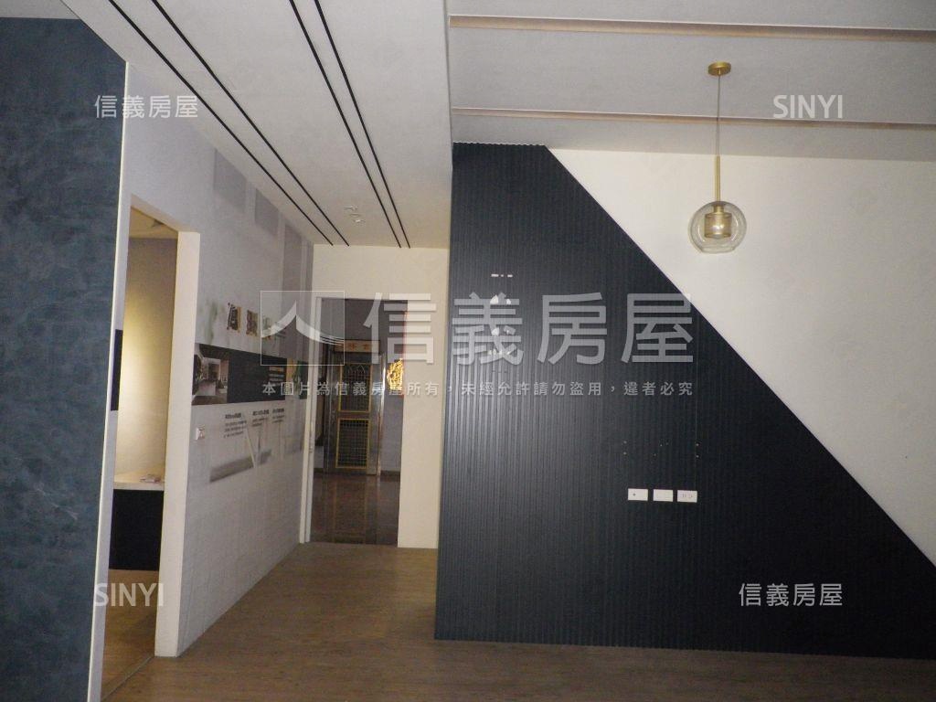 文化中心光華路三角窗透店房屋室內格局與周邊環境
