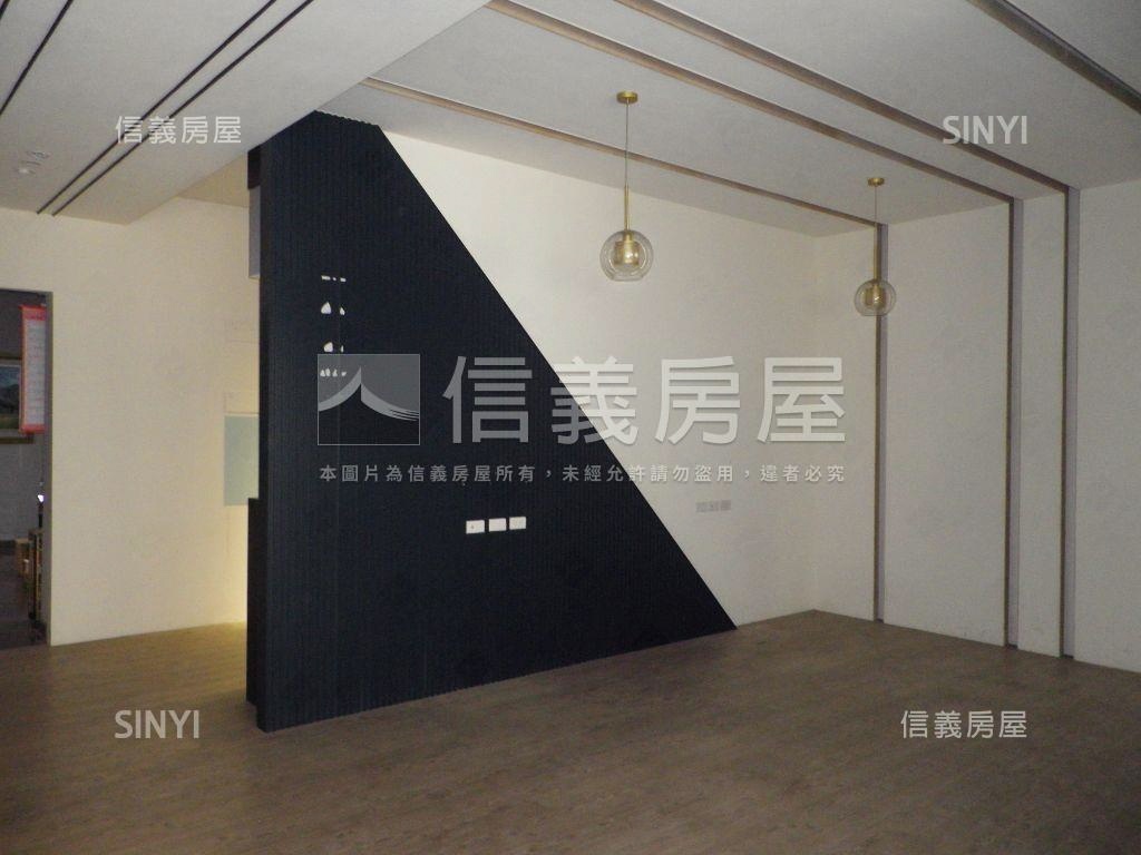 文化中心光華路三角窗透店房屋室內格局與周邊環境