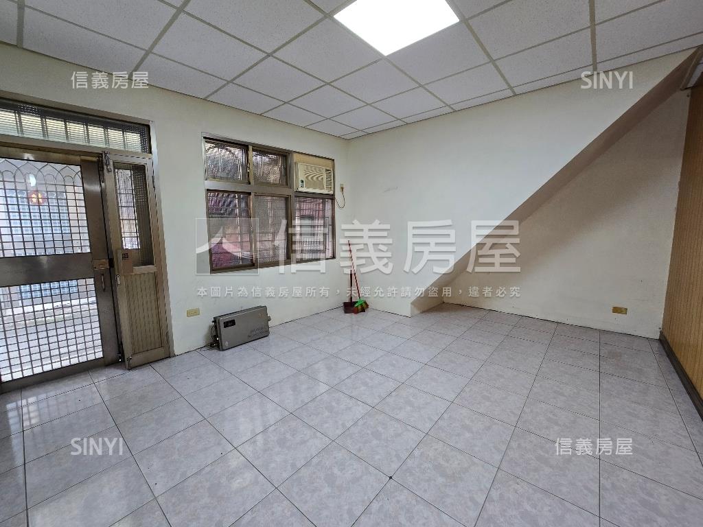 士林稀有邊間低總價一樓房屋室內格局與周邊環境