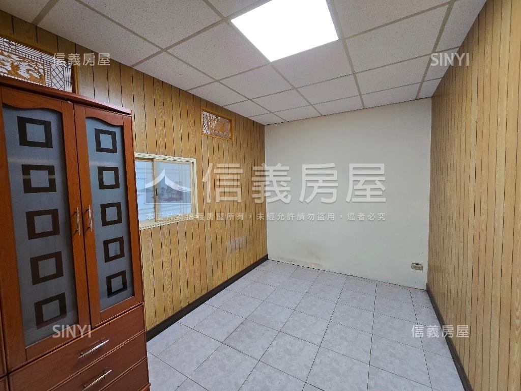 士林稀有邊間低總價一樓房屋室內格局與周邊環境