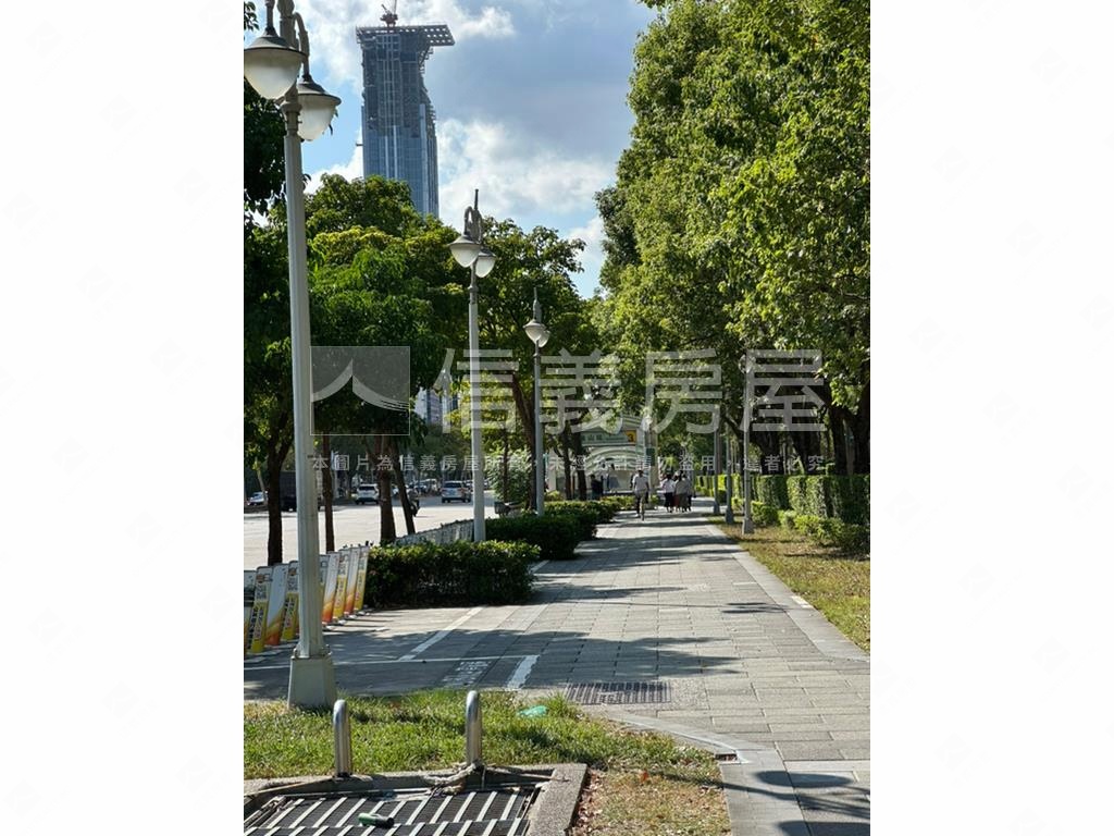 新案博愛學區捷運電梯三房房屋室內格局與周邊環境