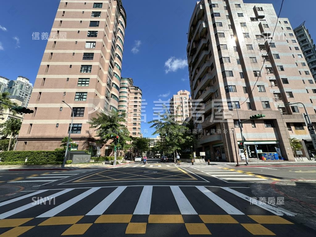 新案博愛學區捷運電梯三房房屋室內格局與周邊環境