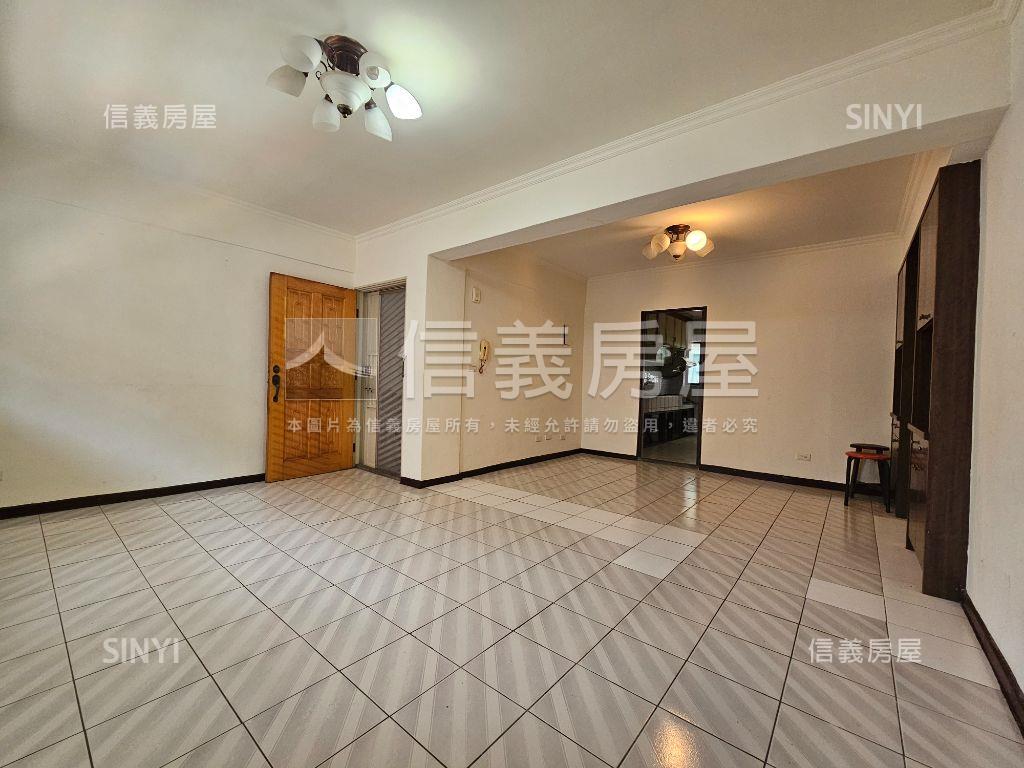 仁愛新村！正三房美寓房屋室內格局與周邊環境