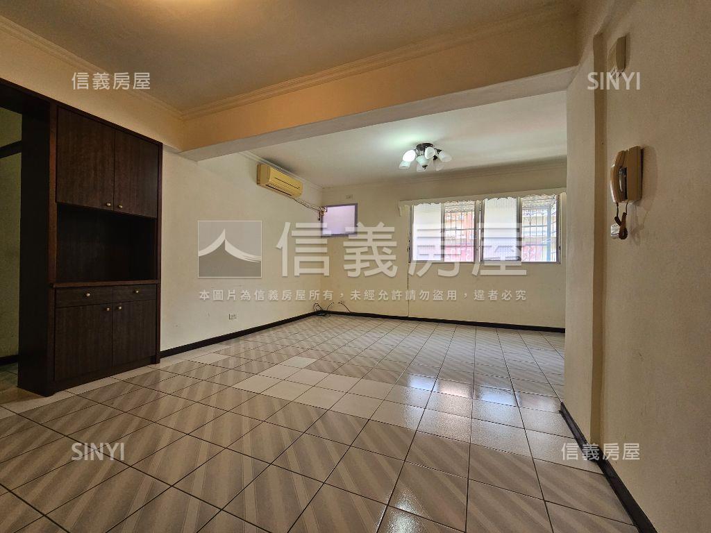 仁愛新村！正三房美寓房屋室內格局與周邊環境