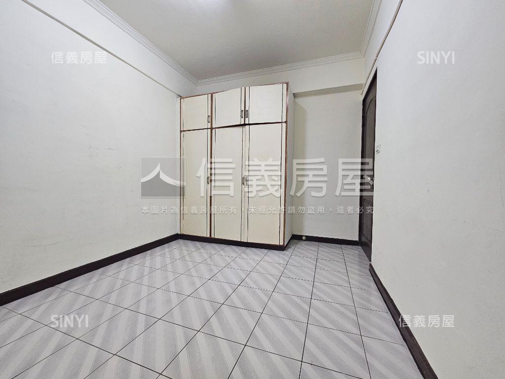 仁愛新村！正三房美寓房屋室內格局與周邊環境