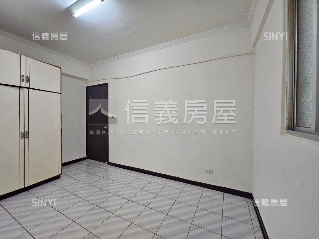 仁愛新村！正三房美寓房屋室內格局與周邊環境