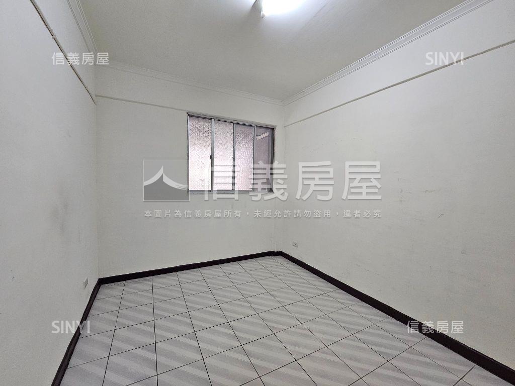 仁愛新村！正三房美寓房屋室內格局與周邊環境