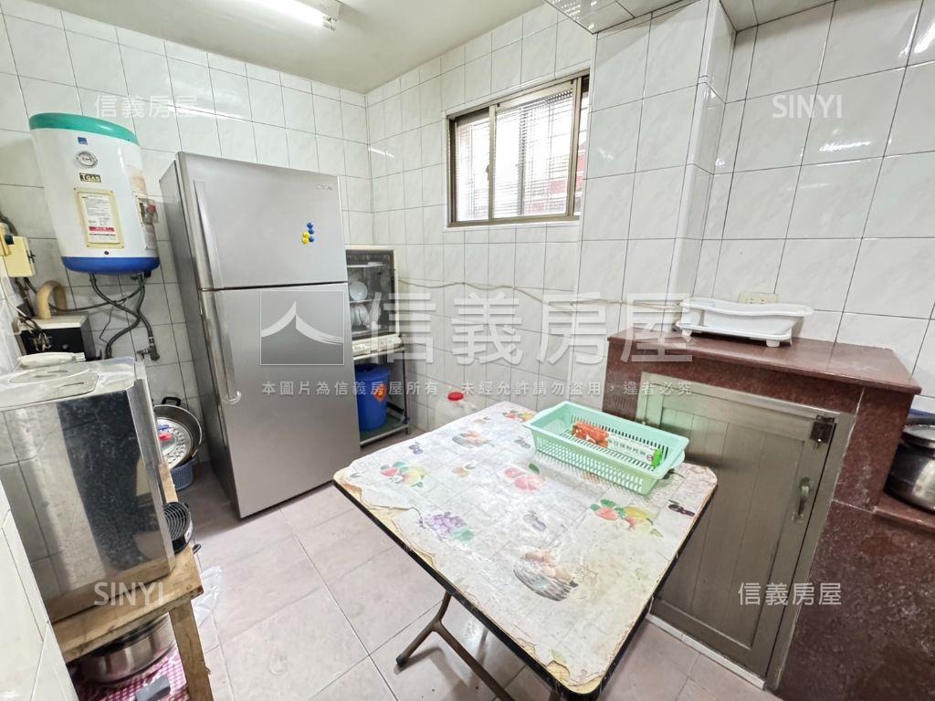 延平一路稀有黃金透天房屋室內格局與周邊環境