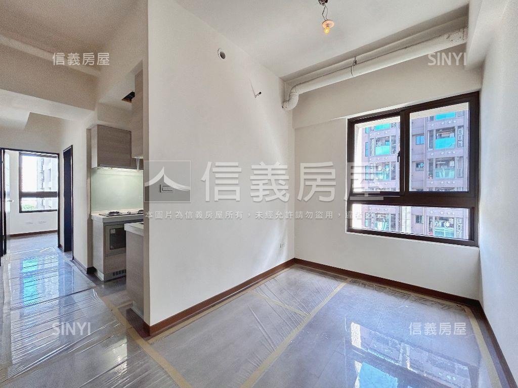 快樂王國全新三房車位房屋室內格局與周邊環境