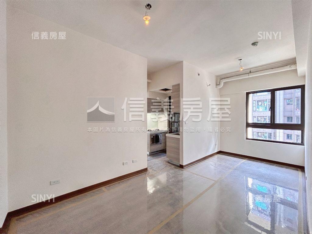 快樂王國全新三房車位房屋室內格局與周邊環境