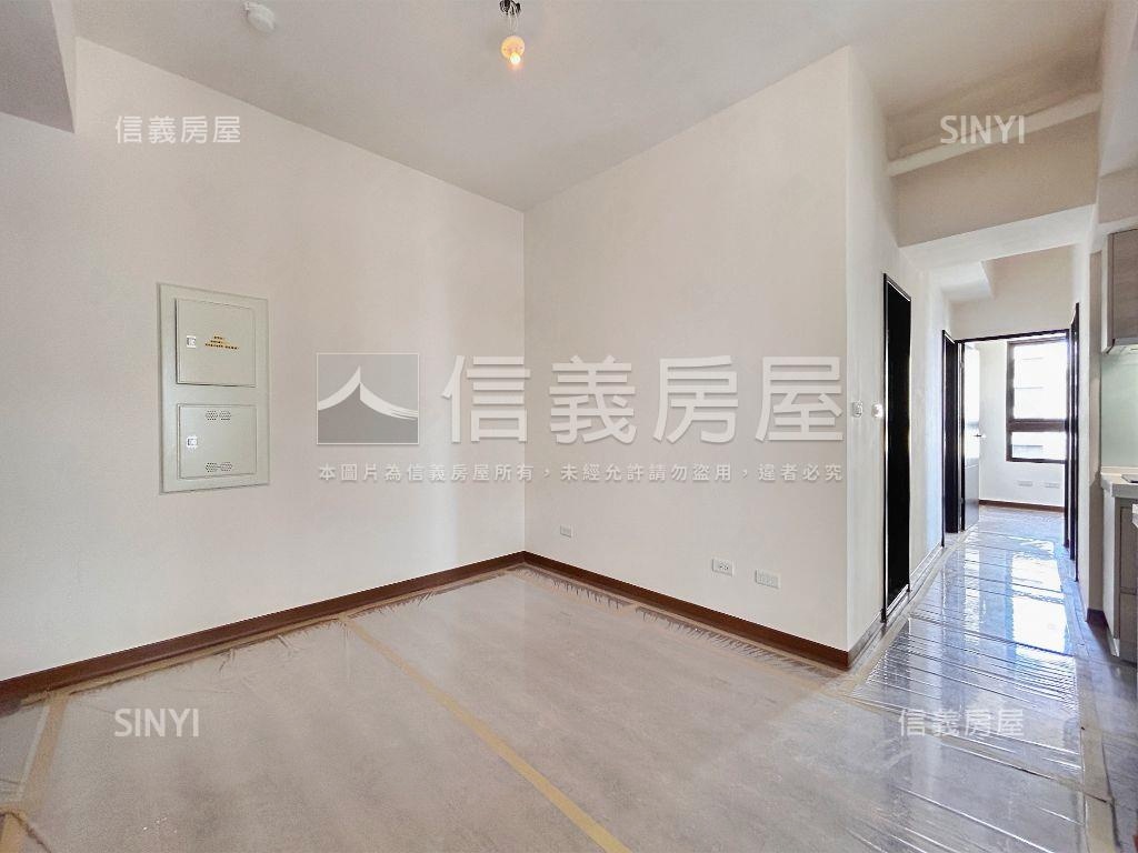 快樂王國全新三房車位房屋室內格局與周邊環境