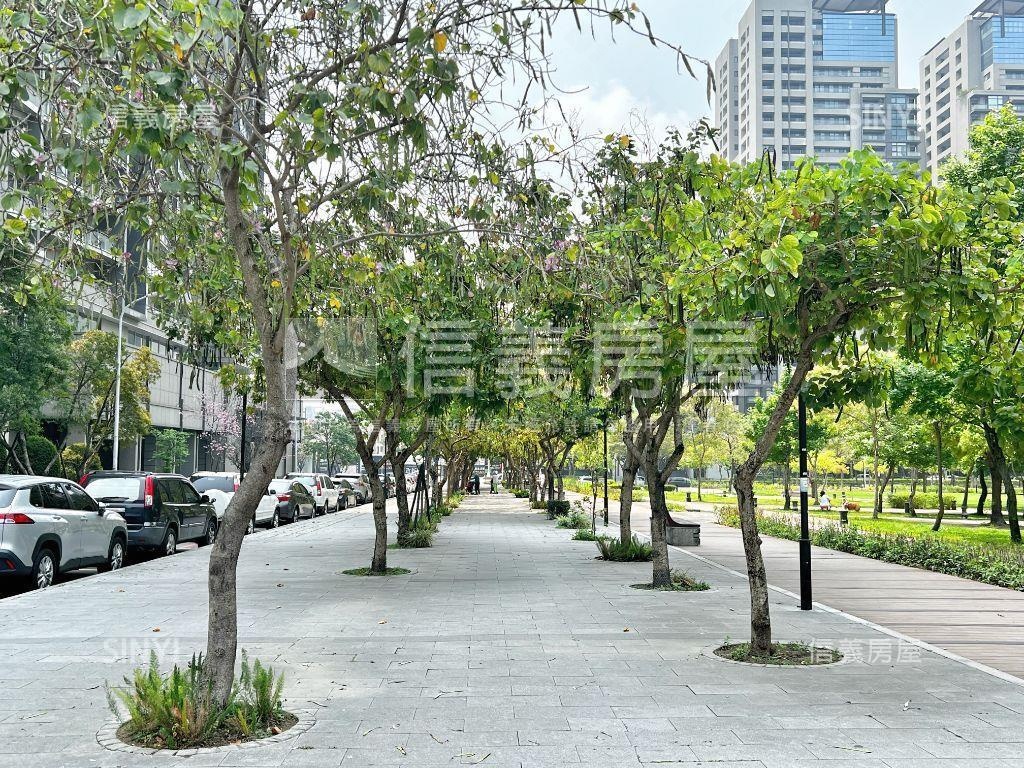 可換約‧面公園雲頂三房房屋室內格局與周邊環境