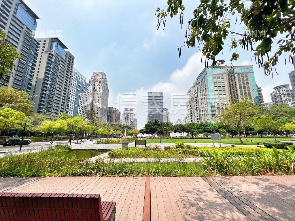 可換約‧面公園雲頂三房房屋室內格局與周邊環境