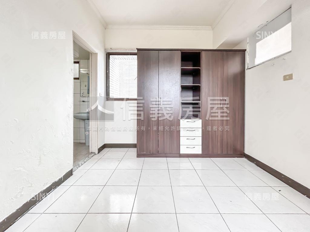 青春宏威·福華三房車位房屋室內格局與周邊環境