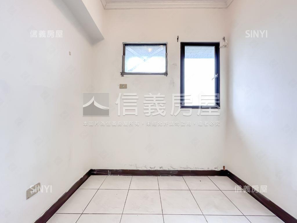 青春宏威·福華三房車位房屋室內格局與周邊環境