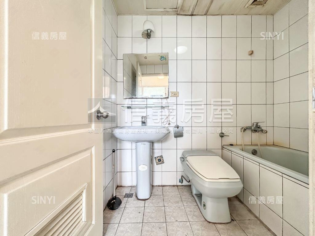 青春宏威·福華三房車位房屋室內格局與周邊環境