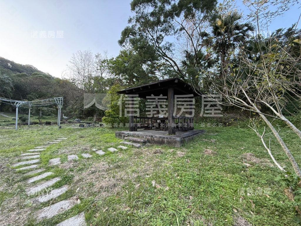 青春宏威·福華三房車位房屋室內格局與周邊環境